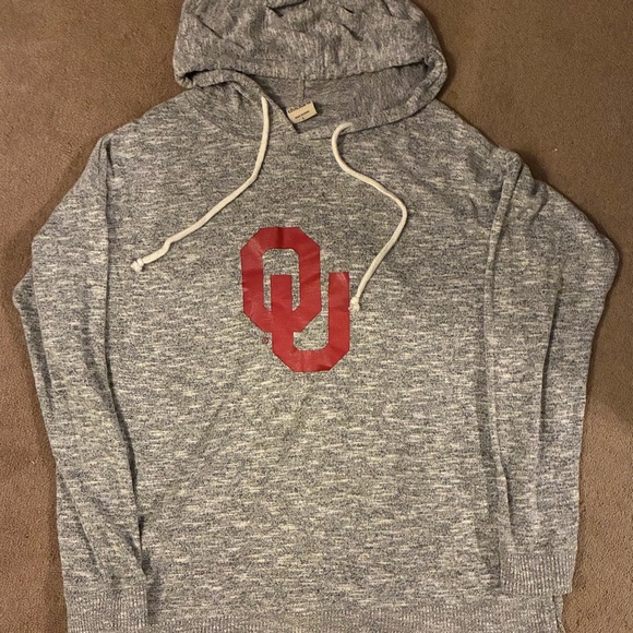 OKLAHOMA SOONERS LIGHT WEIGHT CAMPUS HOODIE WOMEN’S L - Picture 1 of 4